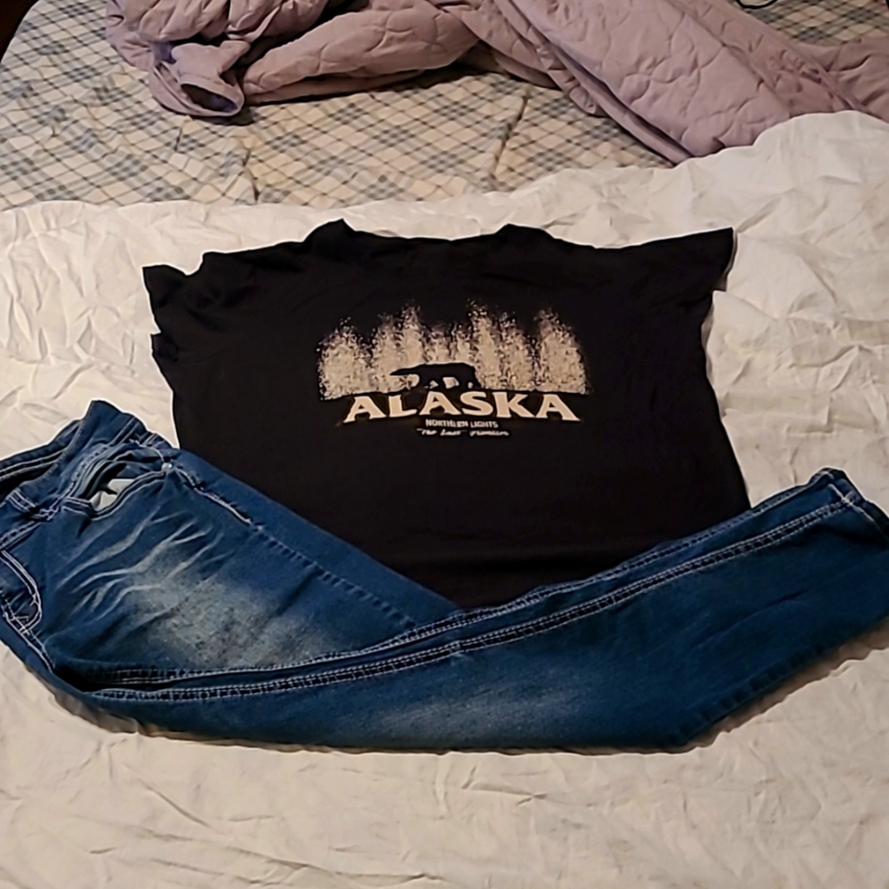 Xl large tshirt, sz 15 jeans outfit